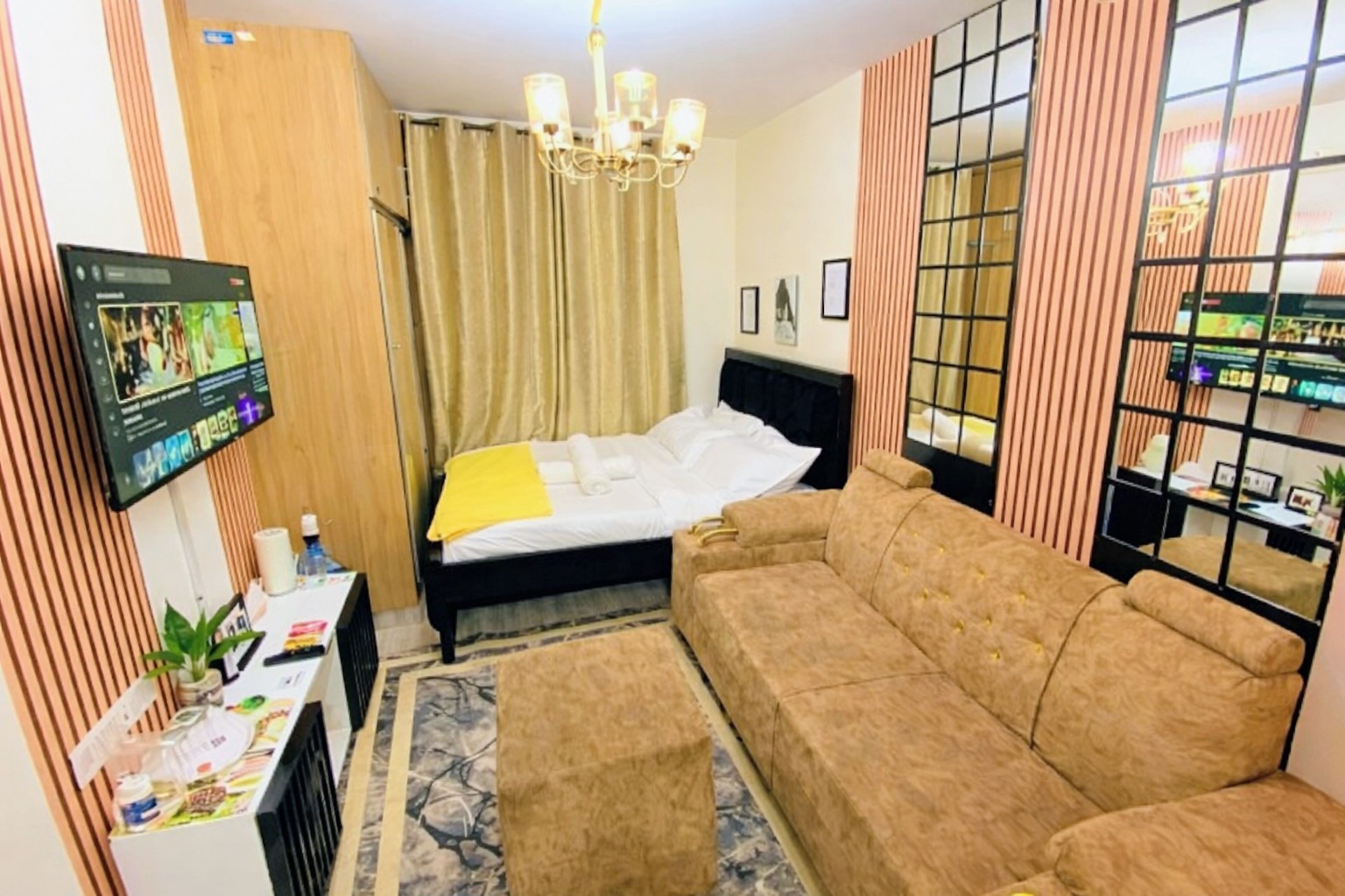 B2 Studio with Lift, Balcony & Basement - Image 1