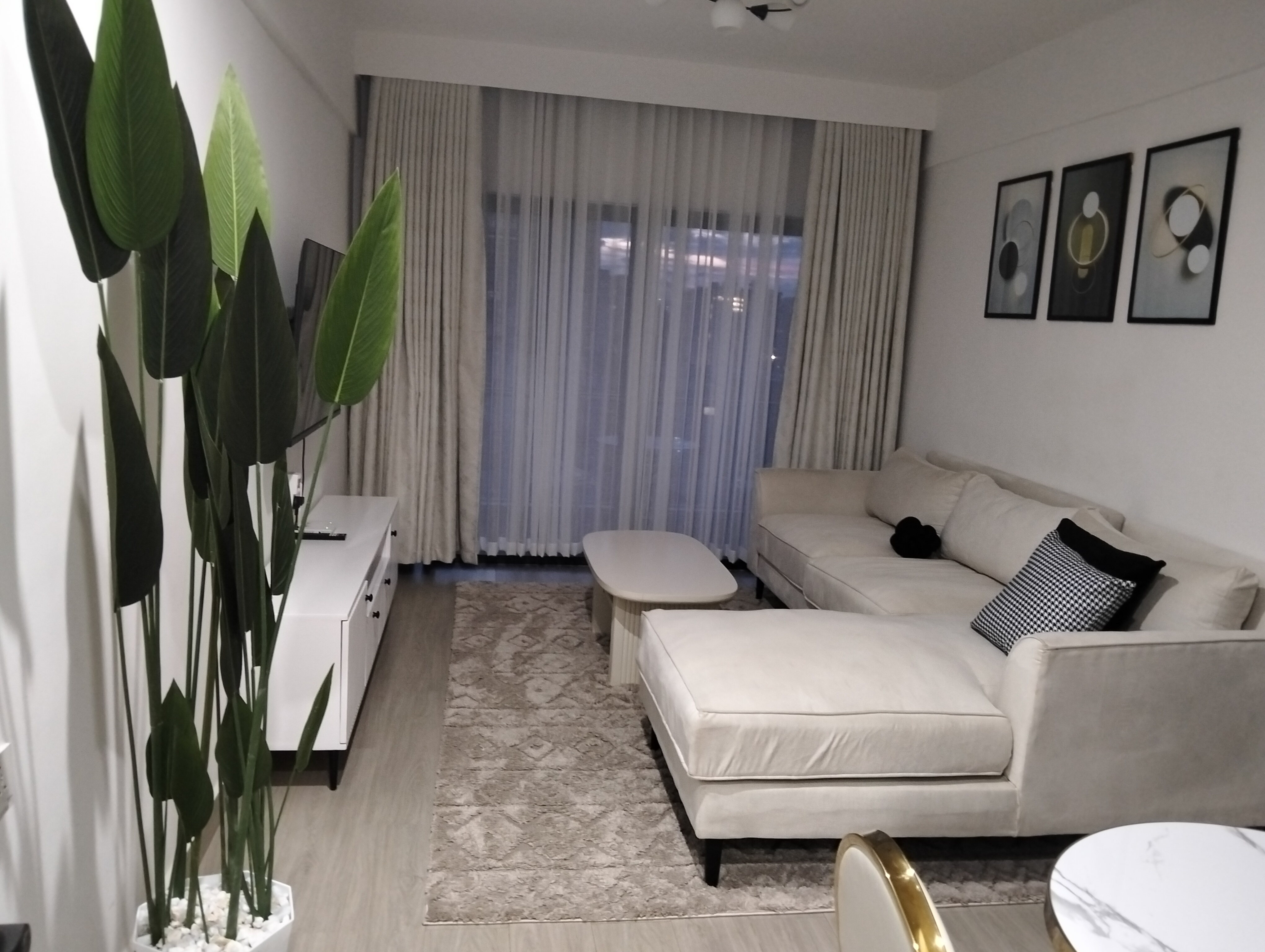 COZY 1BR, MODERN GYM|HEATED POOL, SECURE PARKINGPOOL