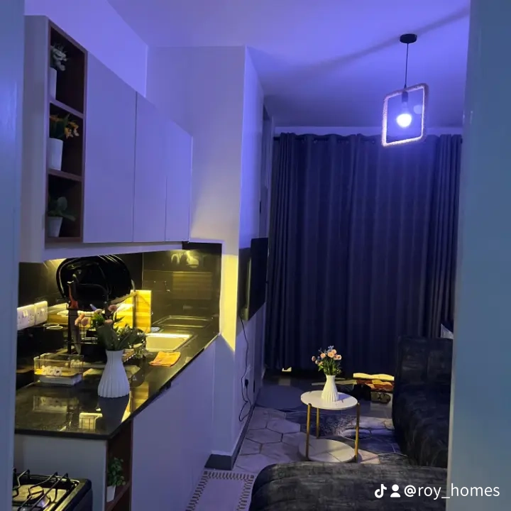 Royalty Homes - Image 1