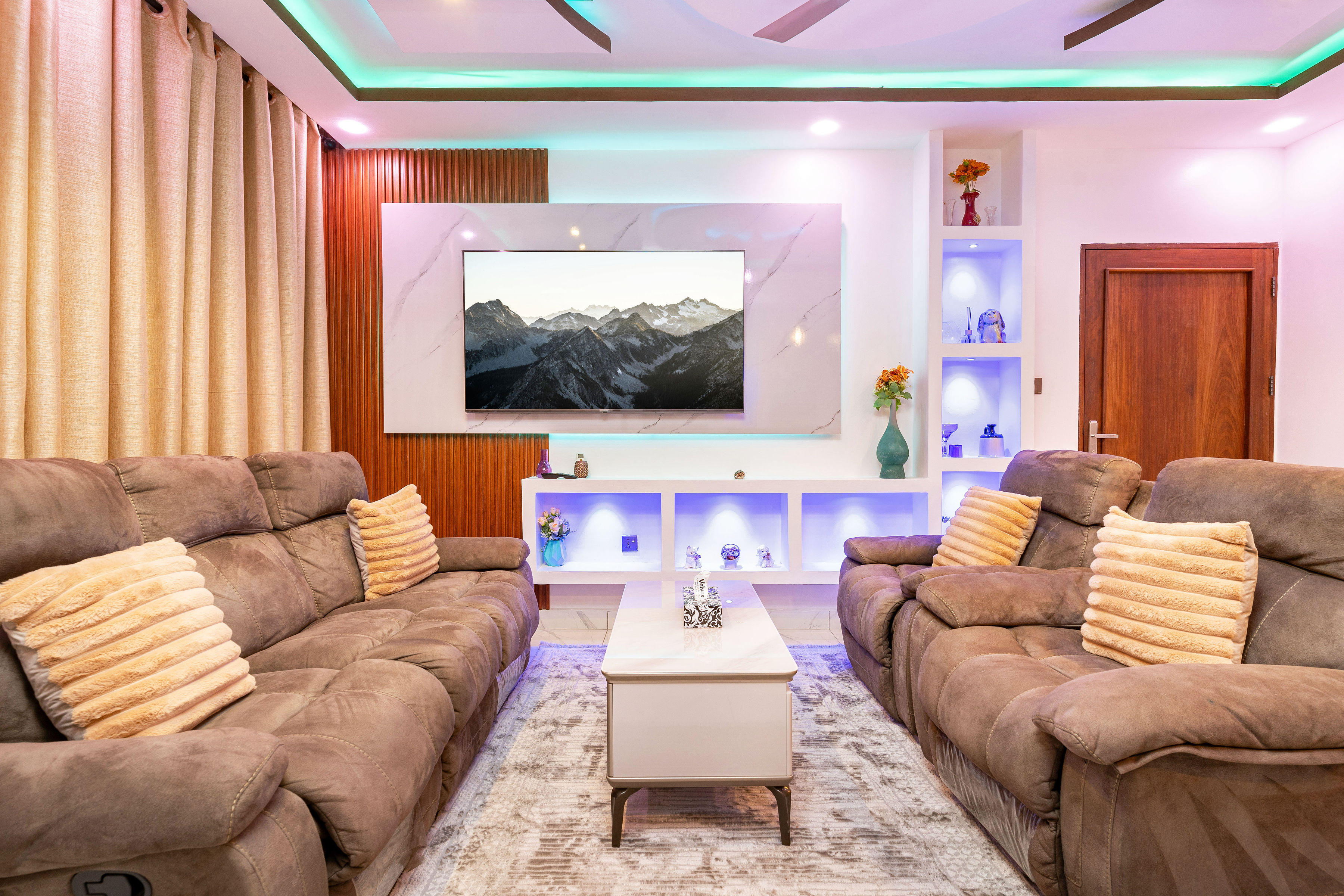 Classy One-Bedroom Apartment near the beach