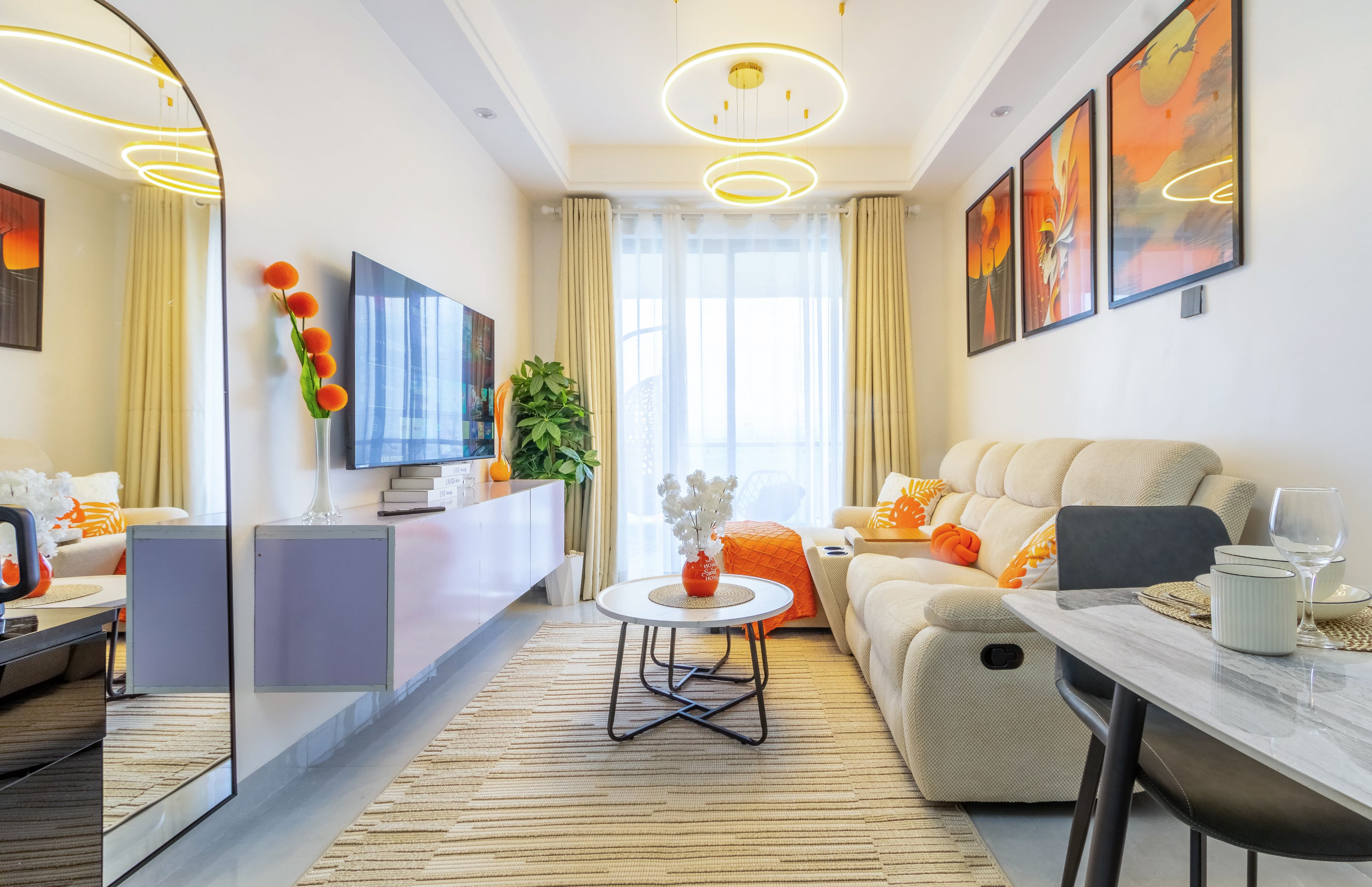 1 BedroomMeteor Garden  18th floor Apartment, Chania Avenue, Kilimani, Nairobi – 5 minutes walking distance to Yaya Centre.