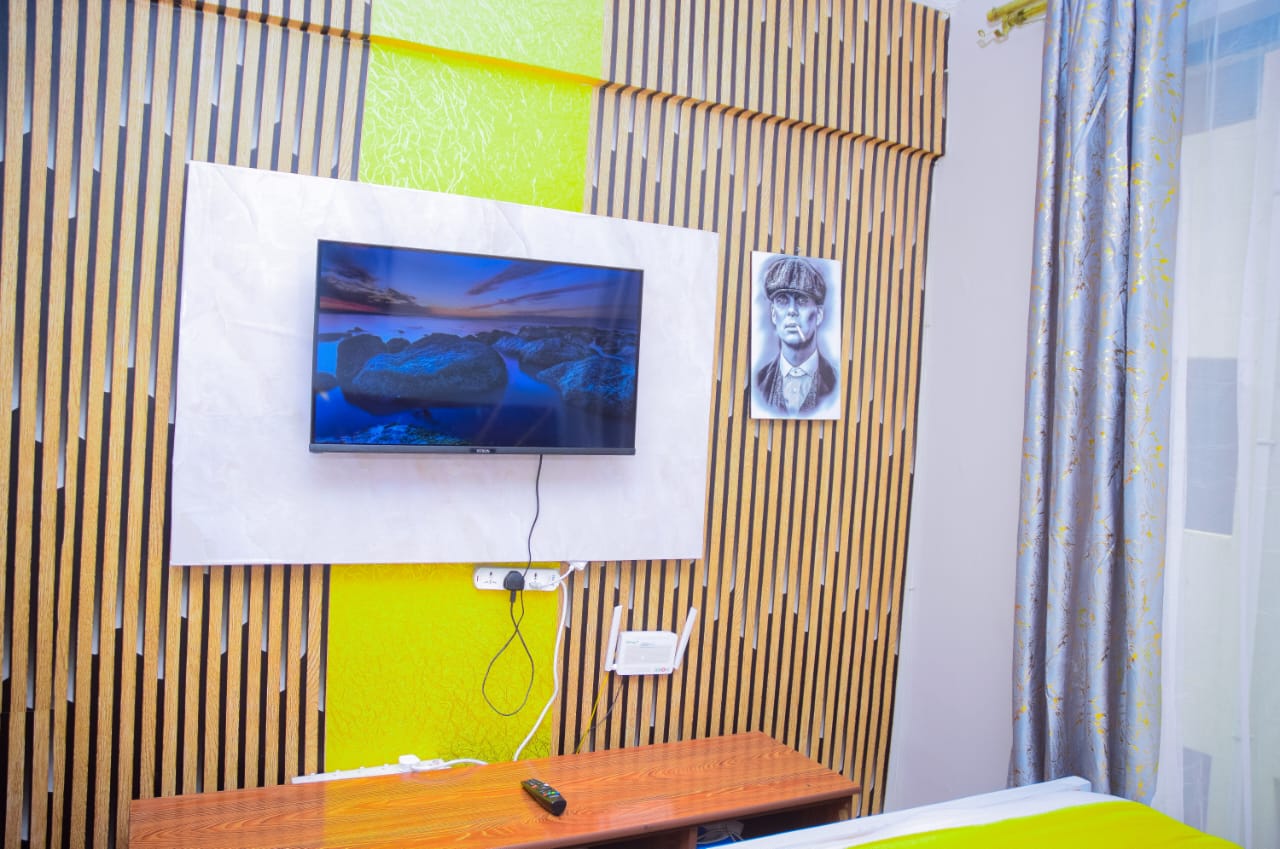 modern kiambu rd studio - Image 1