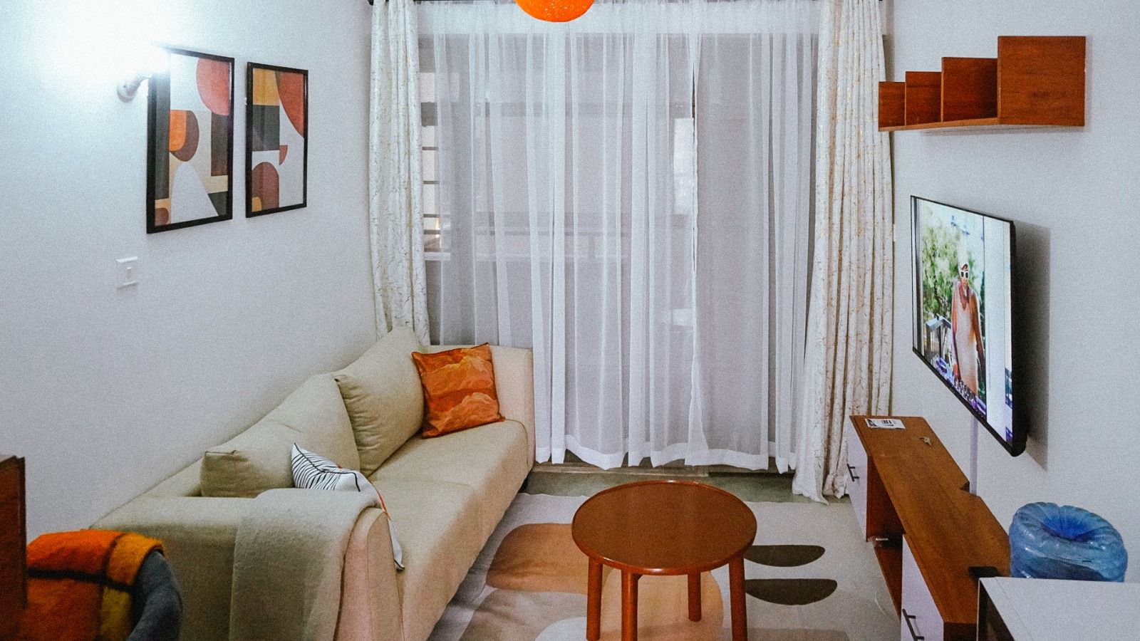 Modern royal suburbs studio