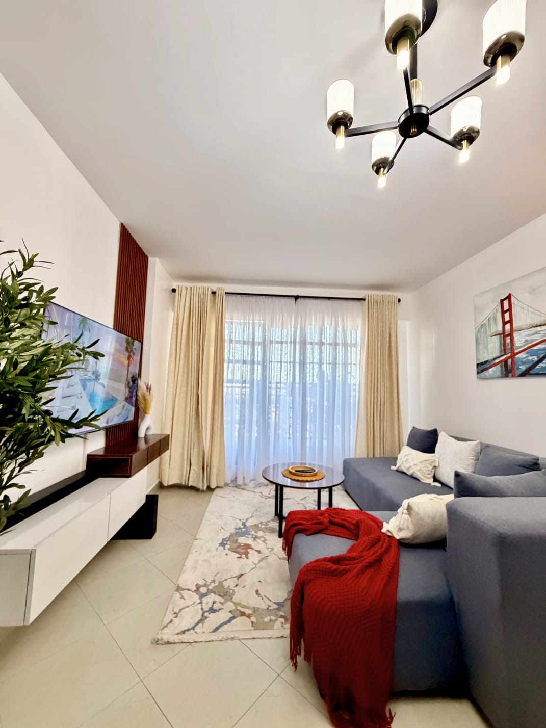 Grand midtown 2bdr apartment